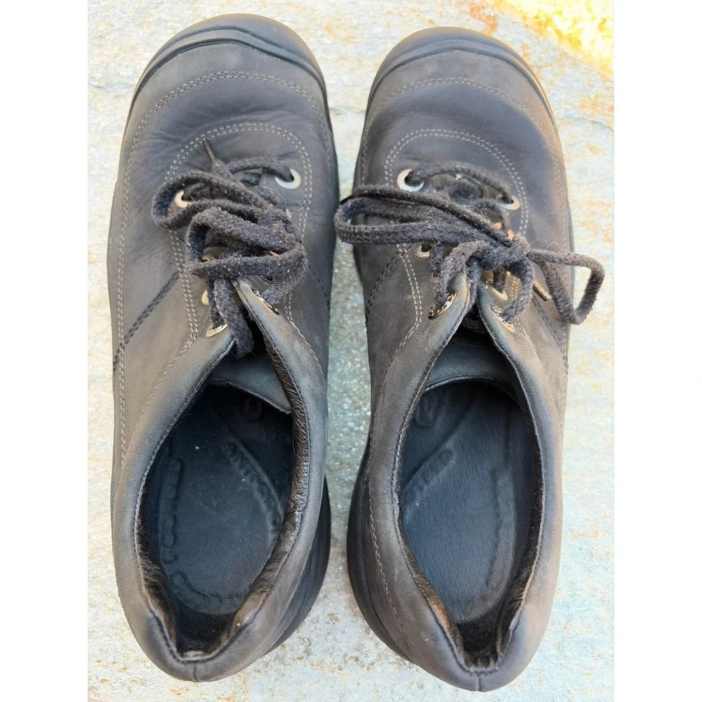 KEEN Presidio Mens Black Leather Walking Shoes Low Top Oxfords Size 9 0507